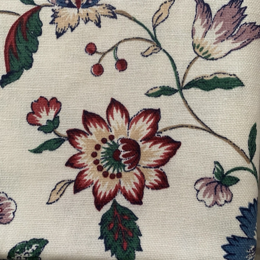 Waverly‎ Fraser Country Weekend Collection Upholstery Fabric - Picture 2 of 3